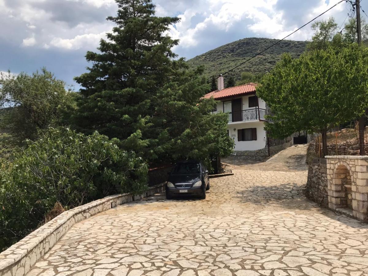 Gourgiana Apartments Andritsaina Exterior photo
